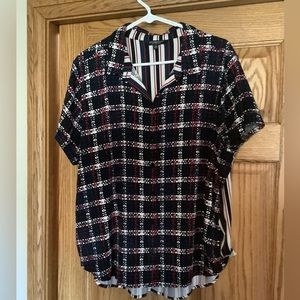 Preowned Liverpool Red/White /Blue Short Sleeve Top In XL